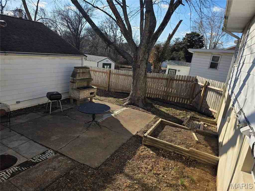 8600 Engler Ave - Photo 6 of 26