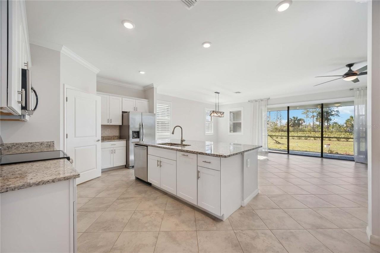 11165 Balfour St - Photo 7 of 30