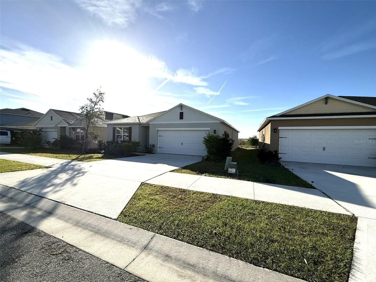 313 Sofia Ln - Photo 2 of 31