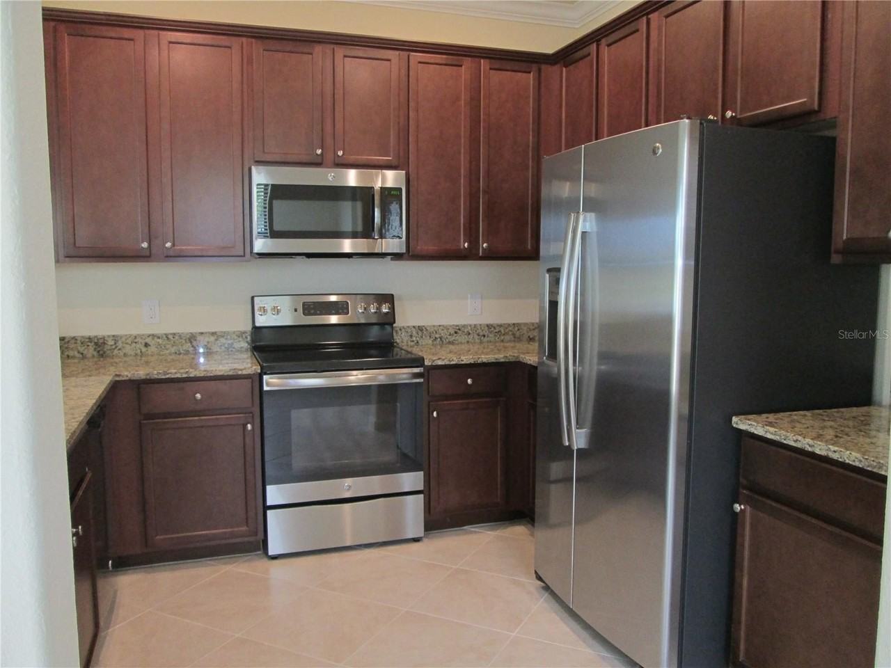 20209 Lagente Cir - Photo 6 of 22