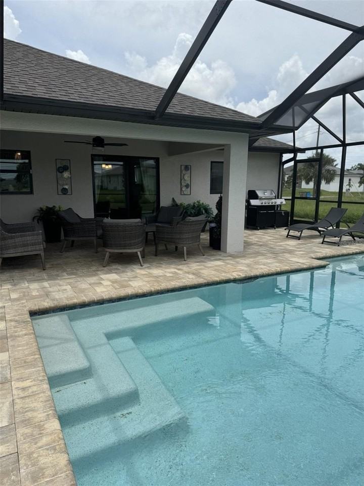 23 Nw 8th Pl - Photo 2 of 21