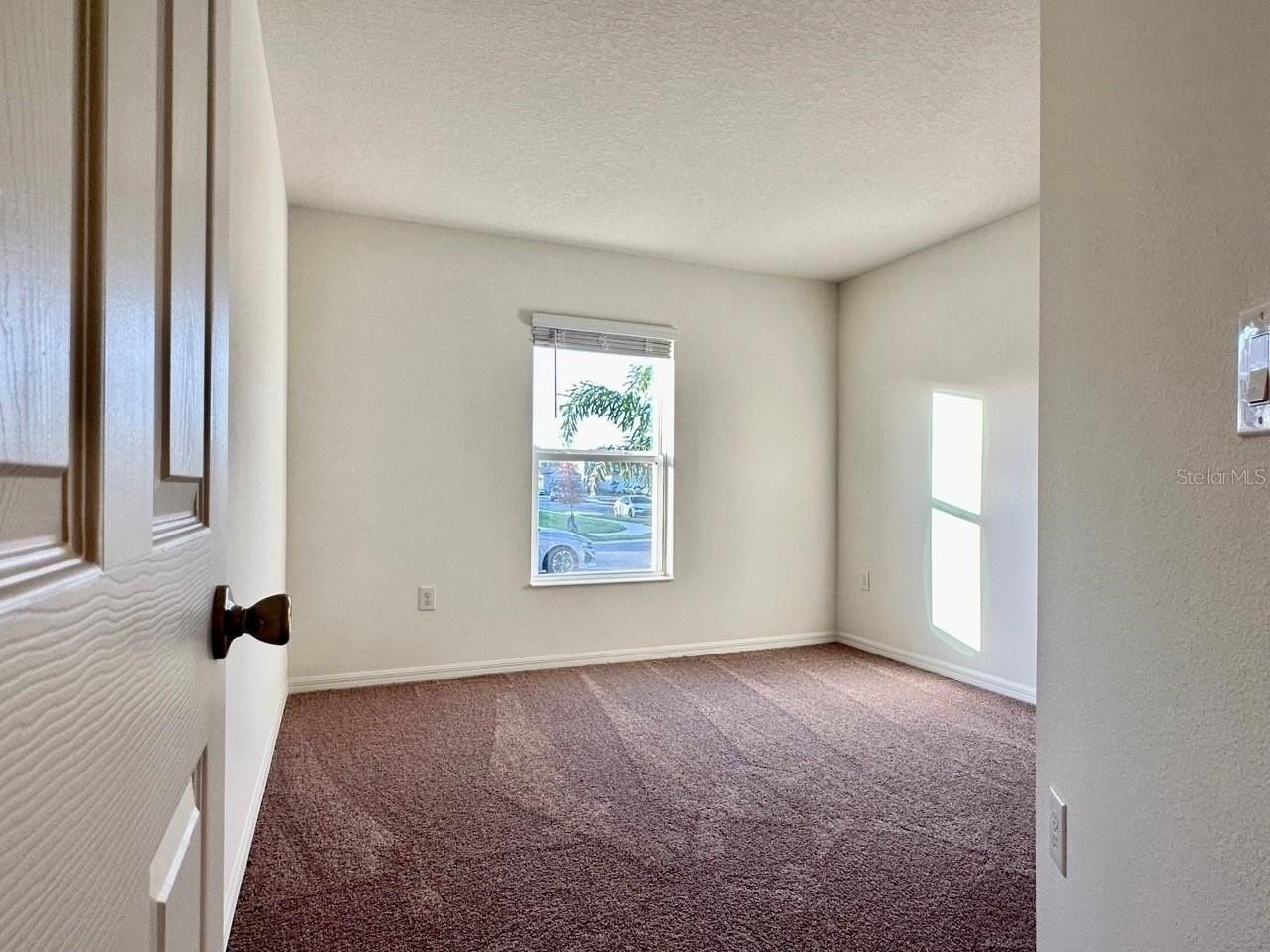 2872 Sanctuary Dr - Photo 5 of 34