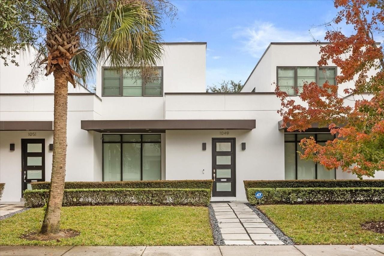 1049 N Kentucky Ave - Photo 2 of 43