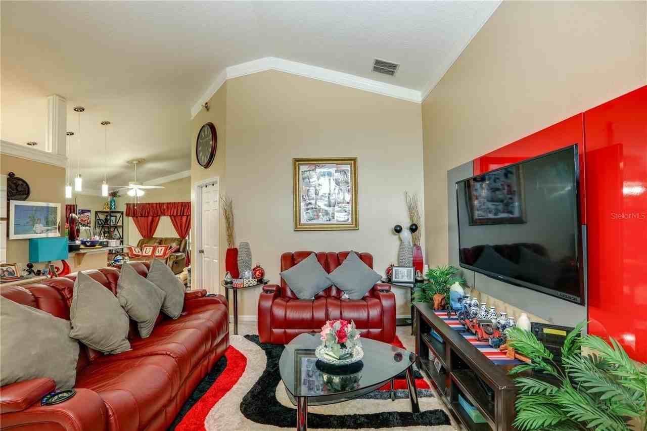 3425 Brookwater Cir - Photo 7 of 16