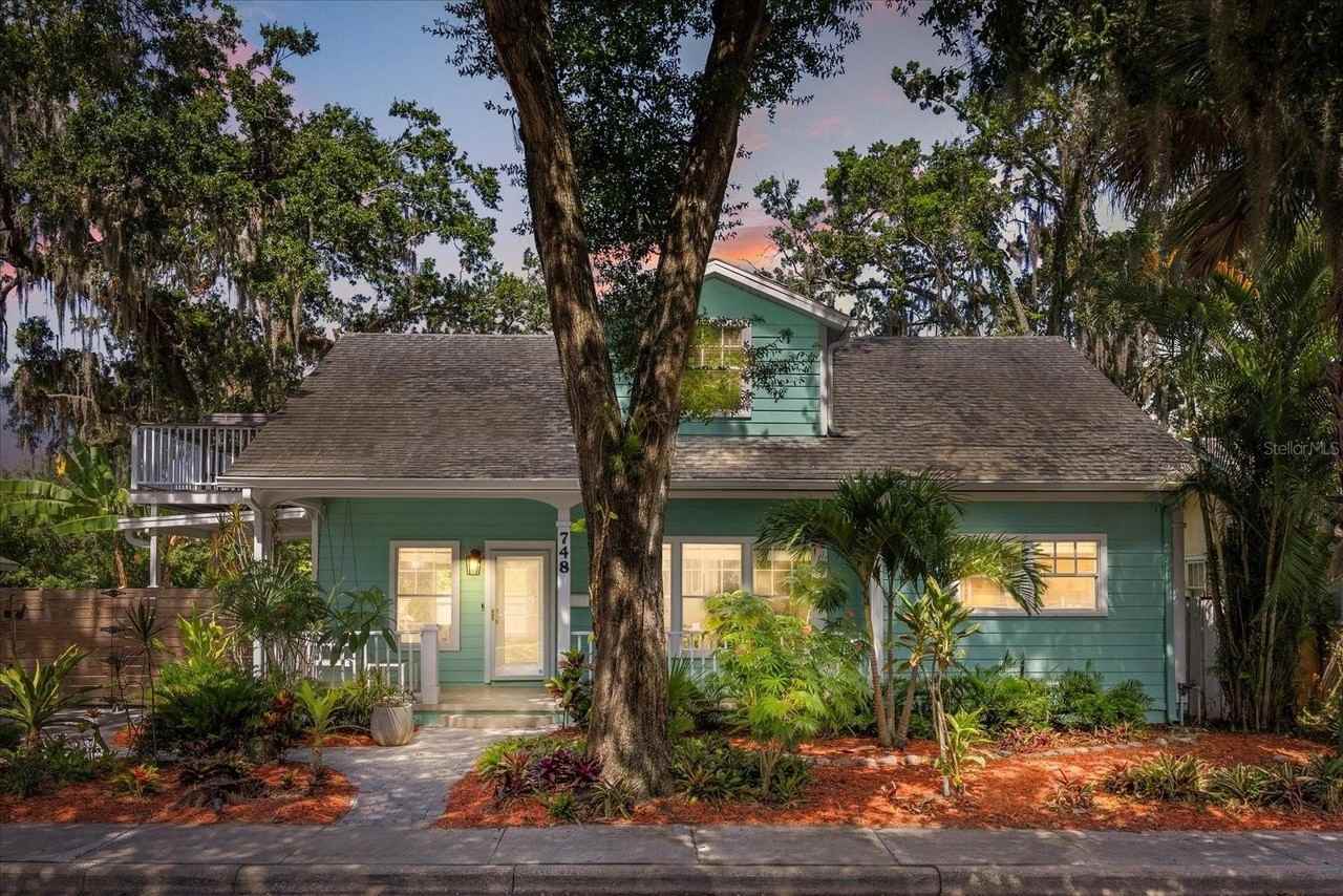 748 Altaloma Ave - Photo 2 of 46