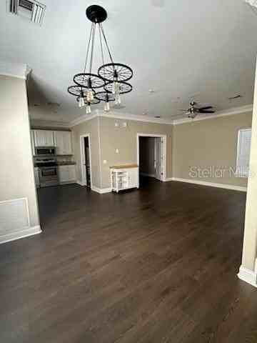 2315 W North A St #5 - Photo 3 of 16