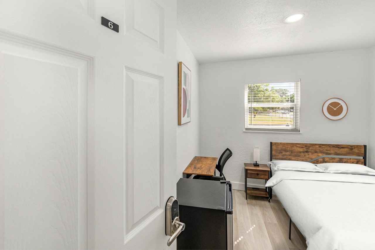 Kozart St - Photo 3 of 4