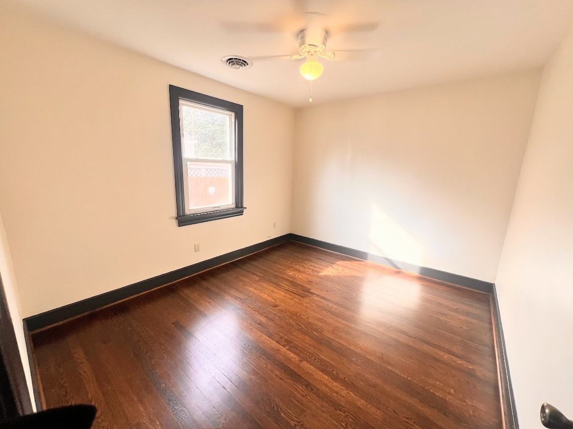 2109 Lynchburg Street - Photo 4 of 10