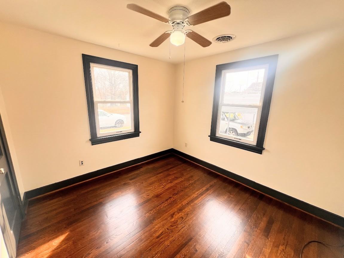 2109 Lynchburg Street - Photo 5 of 10