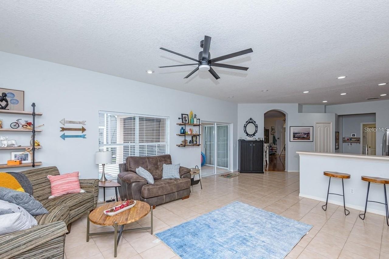 18708 Chopin Dr - Photo 5 of 27