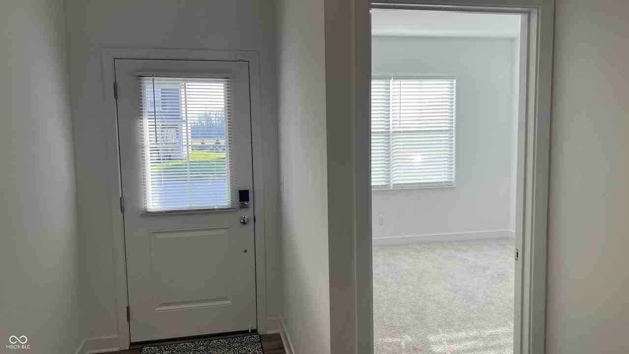 5580 Cherry Hill Dr - Photo 3 of 31