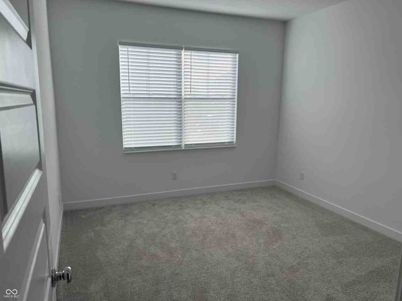 5580 Cherry Hill Dr - Photo 4 of 31