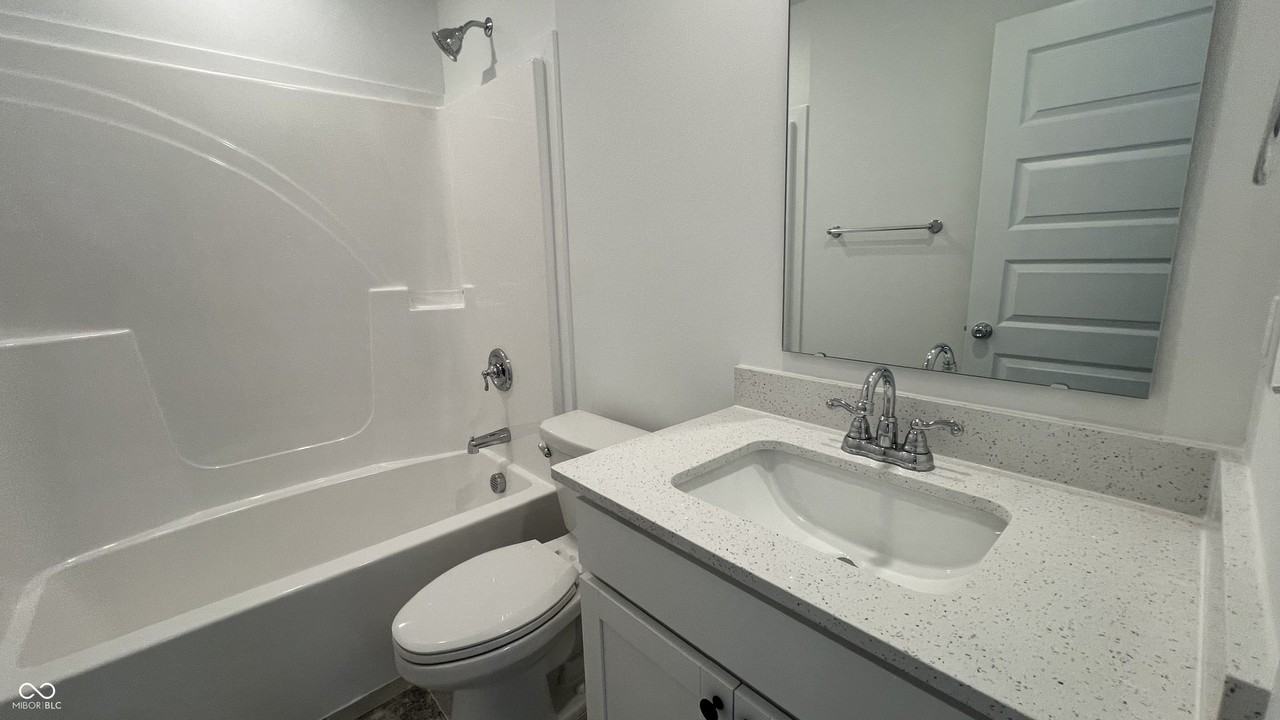 5580 Cherry Hill Dr - Photo 6 of 31