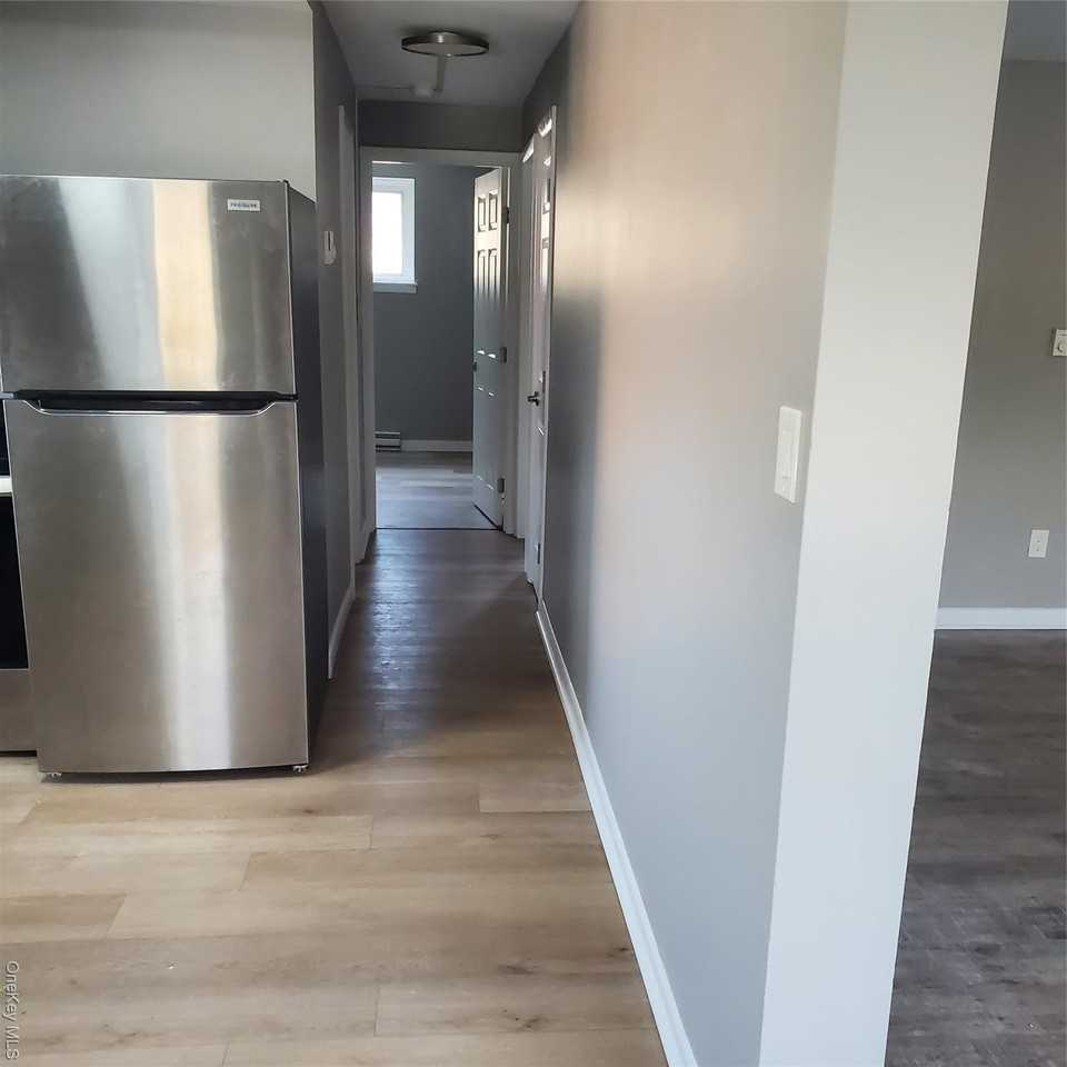 191 Plains Rd Apt 3 #3 - Photo 3 of 12