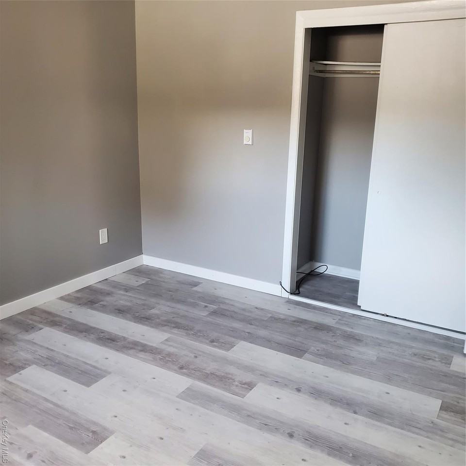 191 Plains Rd Apt 3 #3 - Photo 6 of 12