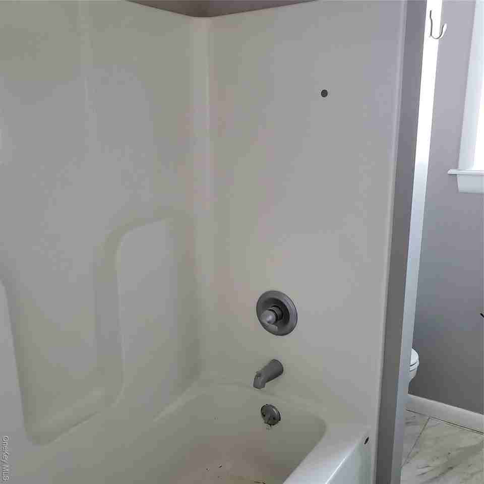 191 Plains Rd Apt 3 #3 - Photo 7 of 12