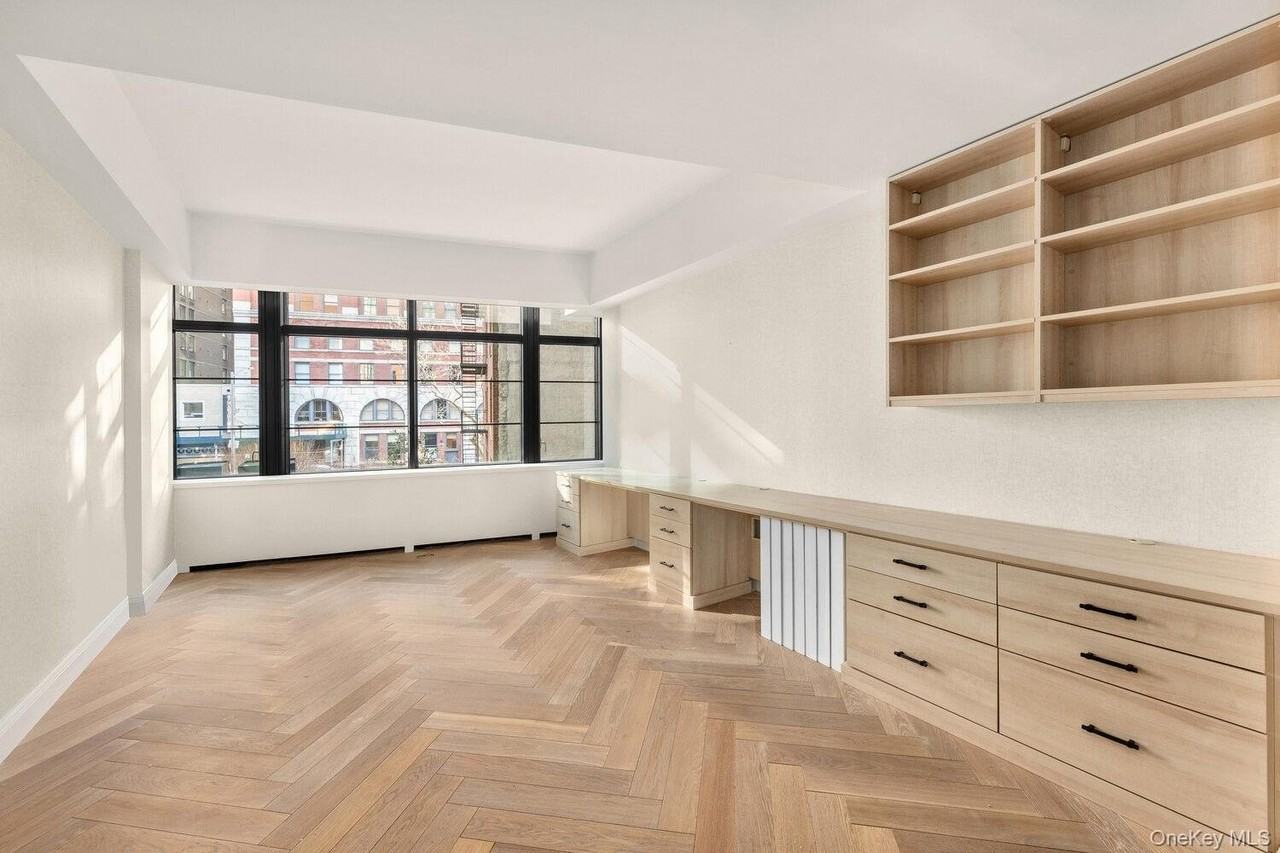 150 Charles St Apt 2es #2ES - Photo 3 of 5