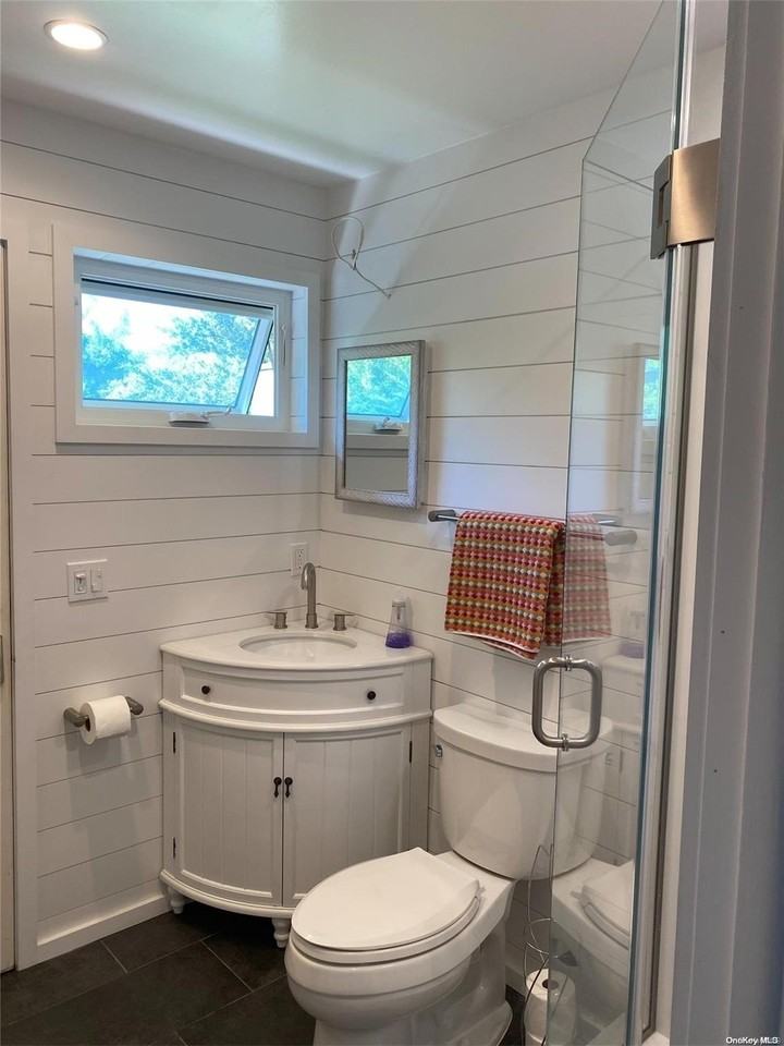 18 Erie St - Photo 6 of 17