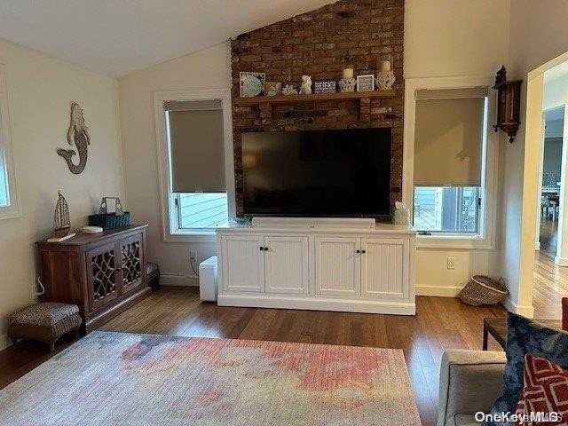 362 Surf Rd - Photo 6 of 18