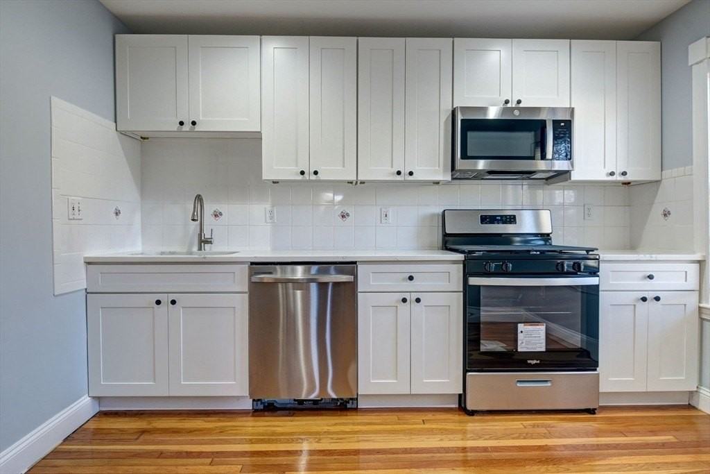 88 Old Colony Ave Unit 1 #1 - Photo 5 of 27