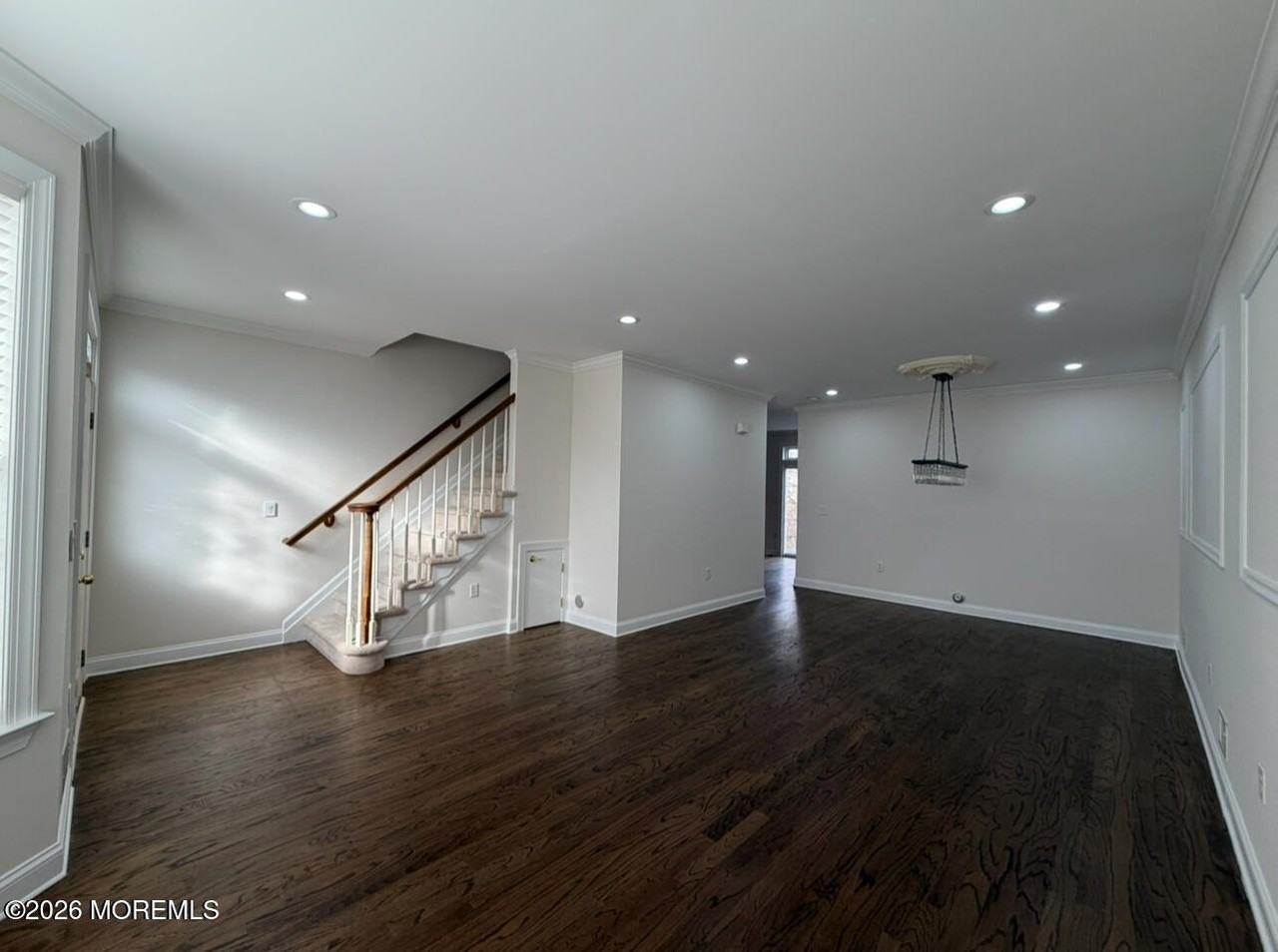 163 Shinnecock Dr - Photo 4 of 16