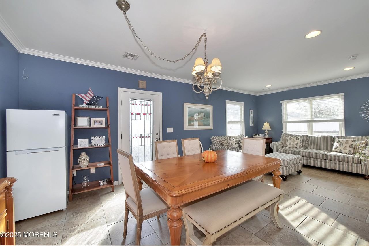 121 3rd Ave - Photo 2 of 20