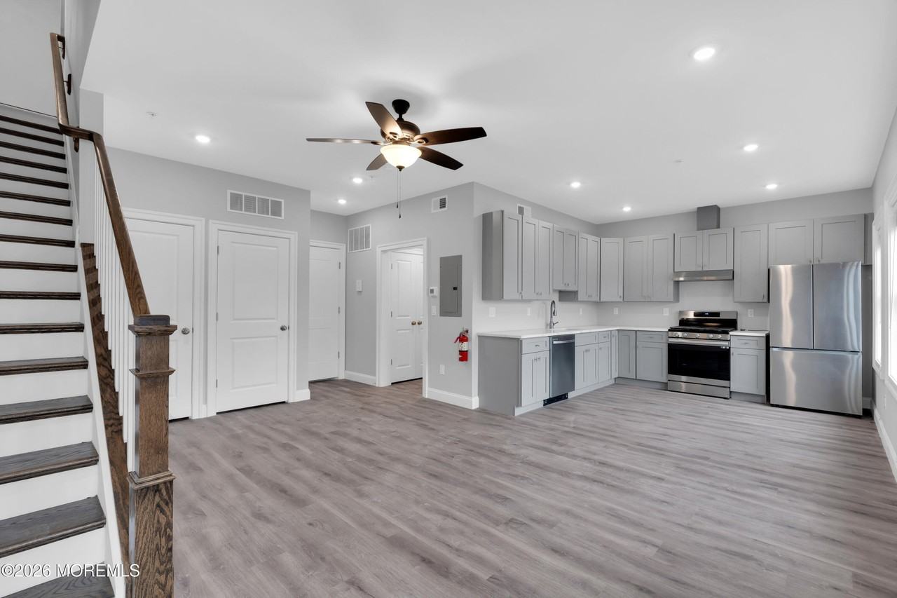 245 Parker Ave Unit 6 #6 - Photo 6 of 14