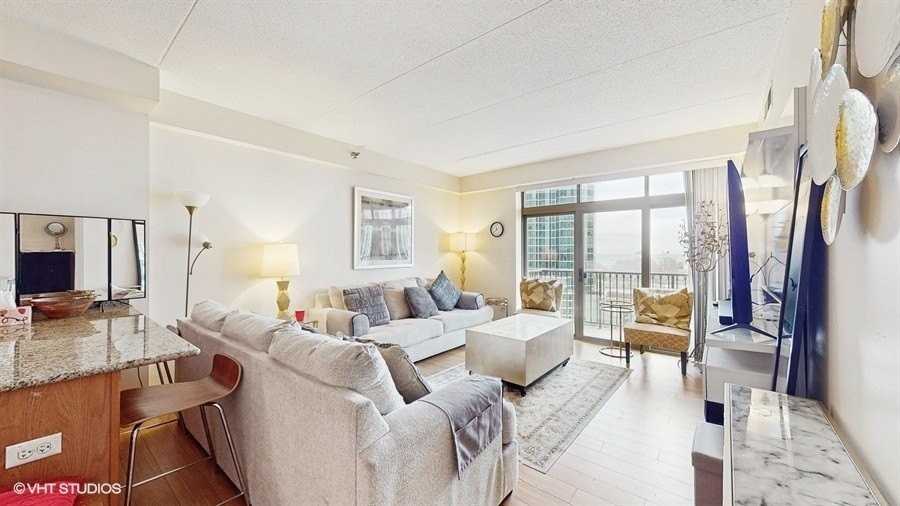 1250 S Indiana Ave Apt 1002 #1002 - Photo 2 of 25