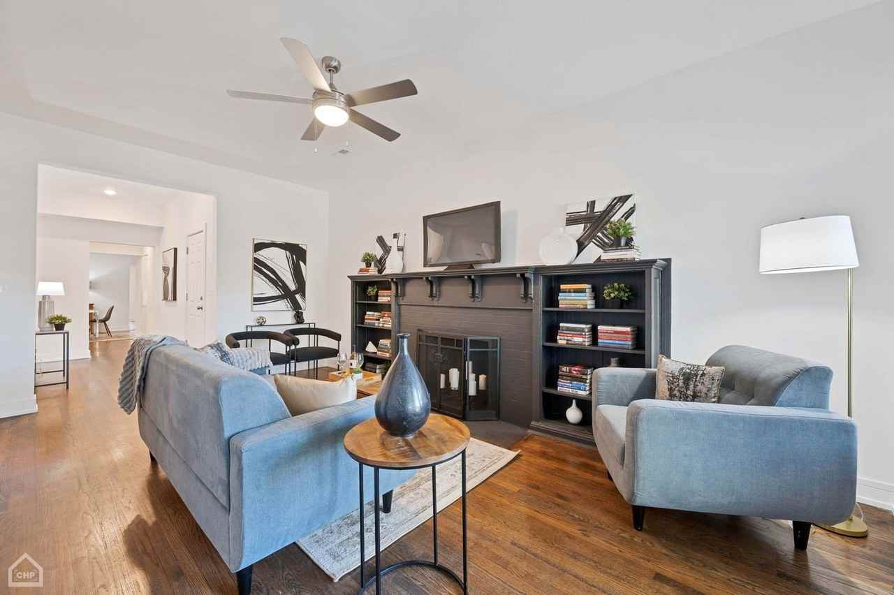 4351 S King Dr Apt 2 #2 - Photo 5 of 25