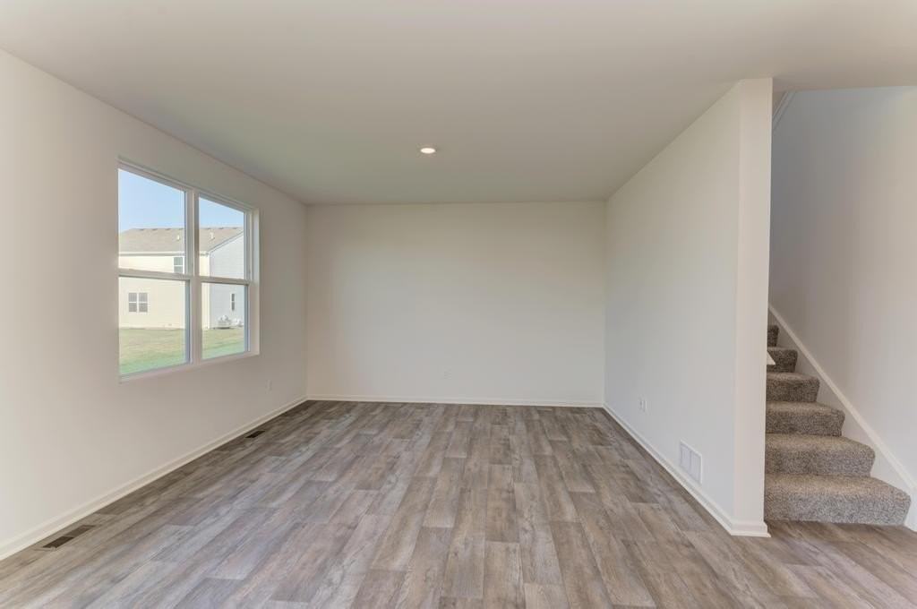 1870 Canyon Creek Dr - Photo 5 of 28