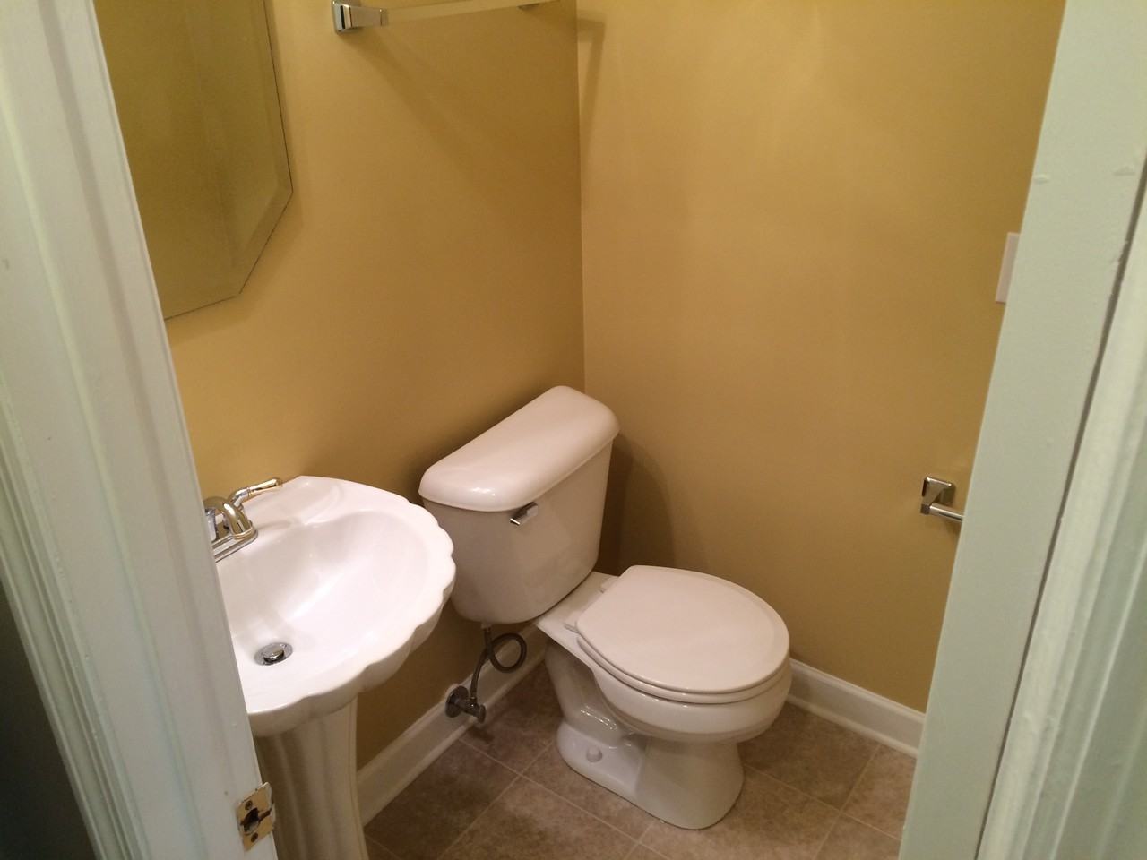 3320 Lakeside Pl #3320 - Photo 5 of 9