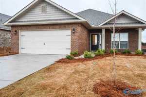 featured image of 275 Caudle Dr