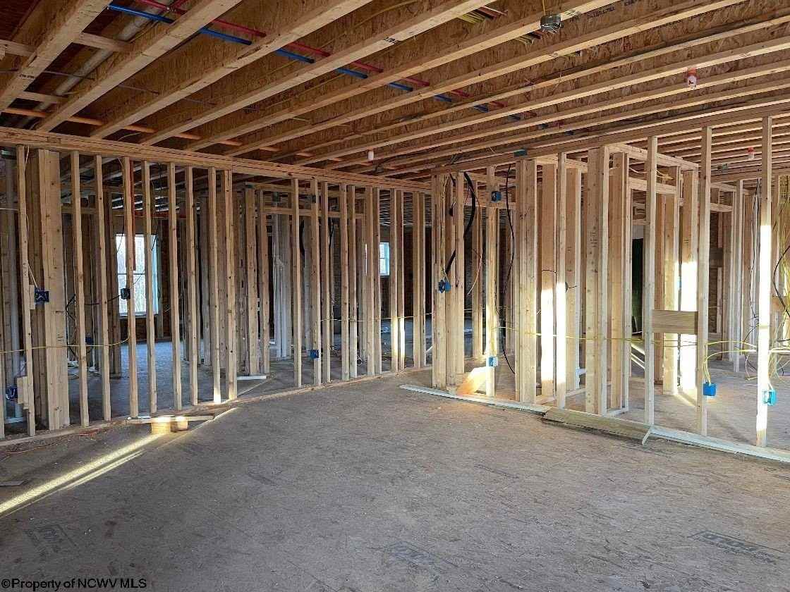 43 Maple St - Photo 5 of 8