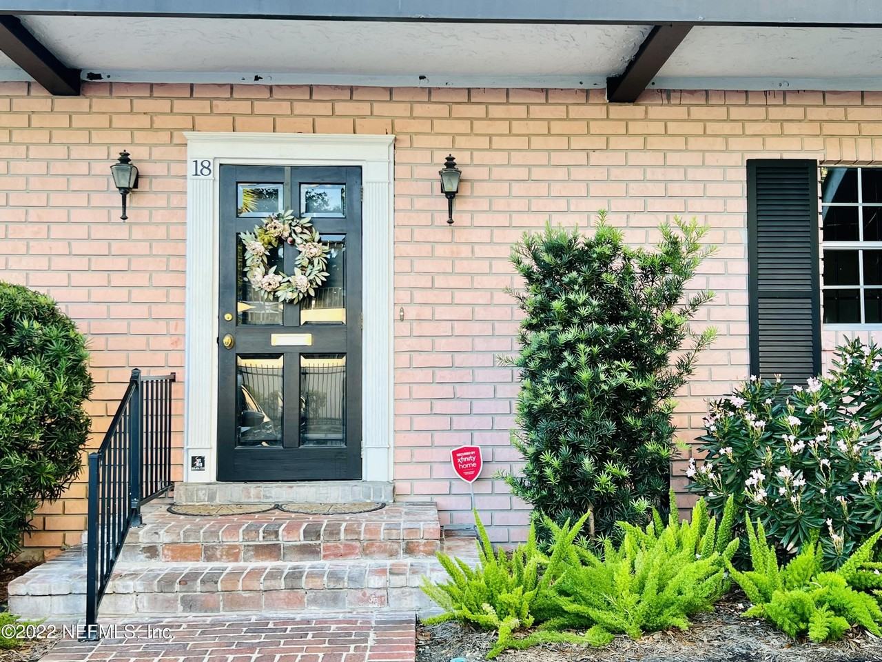 2950 Saint Johns Ave Apt 18 #18 - Photo 2 of 29