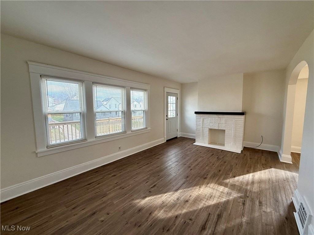 4706 E 93rd St - Photo 3 of 17