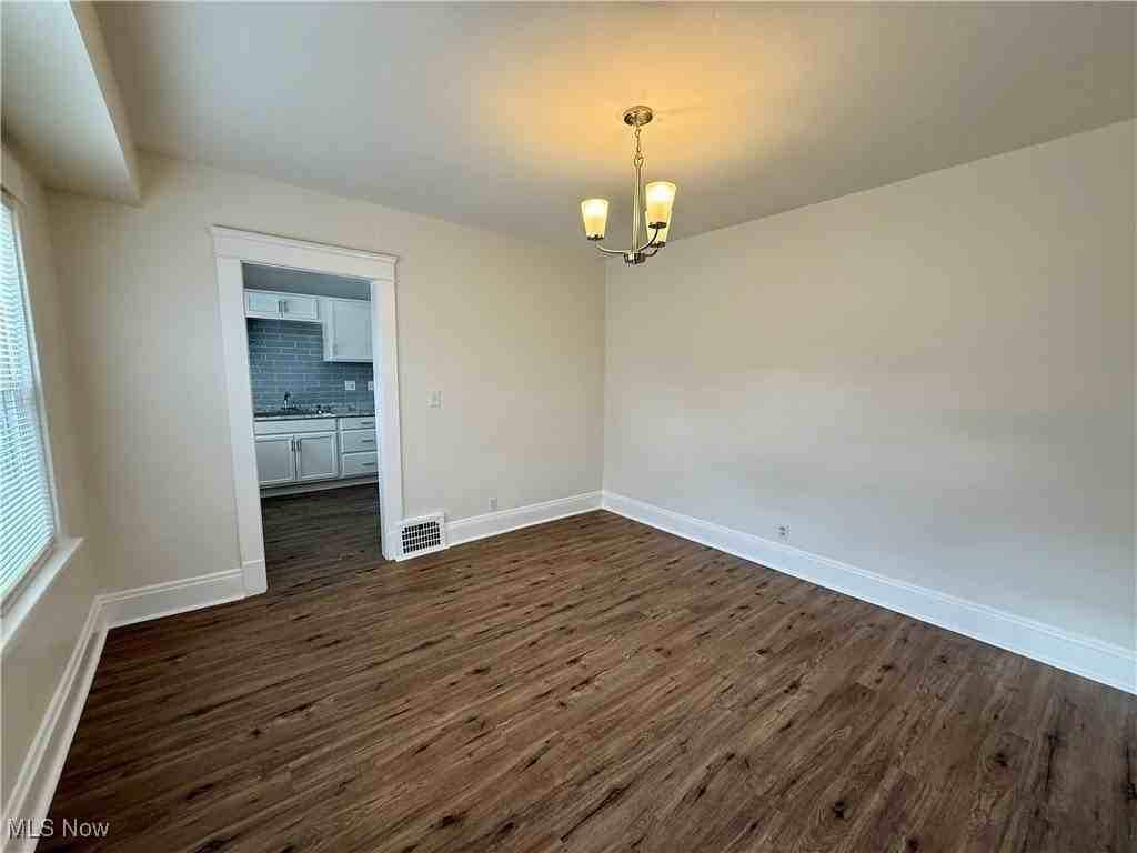 4706 E 93rd St - Photo 4 of 17