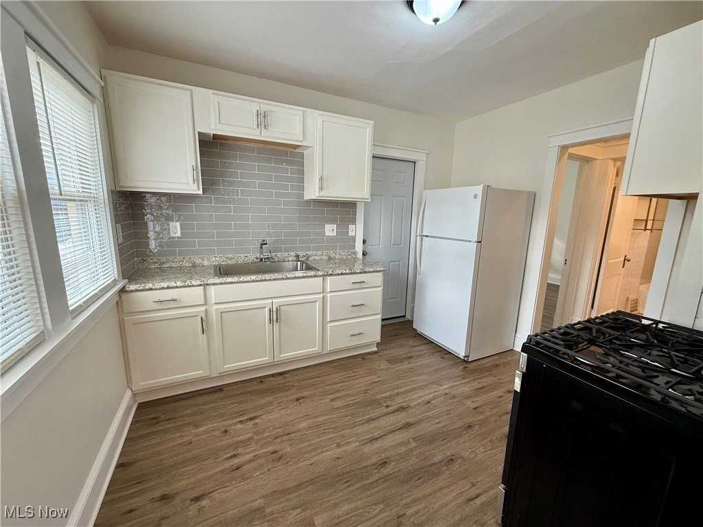 4706 E 93rd St - Photo 6 of 17