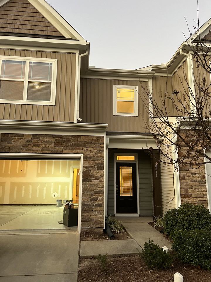 5511 Jessip St #1 - Photo 6 of 9