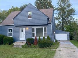 featured image of 718 Shelley Pkwy