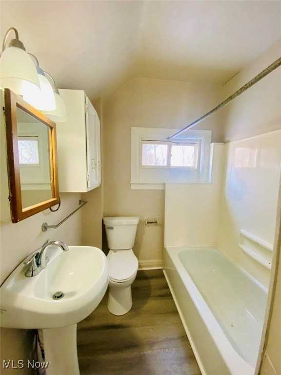 383 Black St - Photo 6 of 10