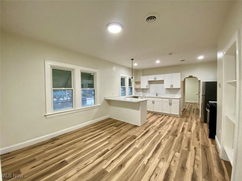 884 Copley Rd Apt 3 #3 - Photo 3 of 10