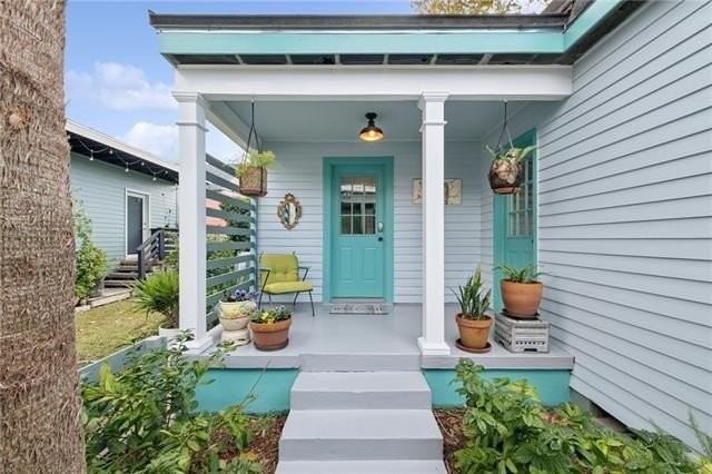 2726 Marais St - Photo 4 of 16