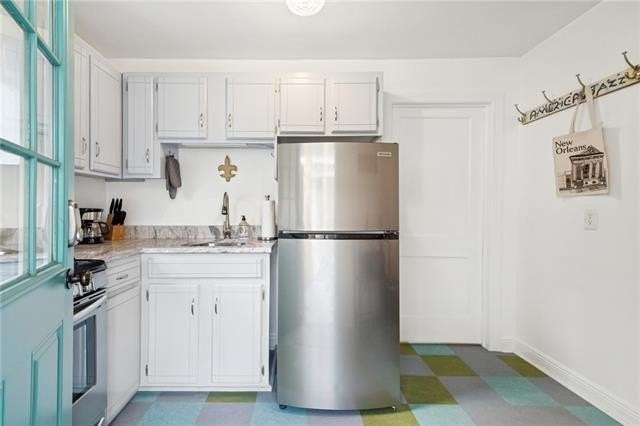 2726 Marais St - Photo 5 of 16