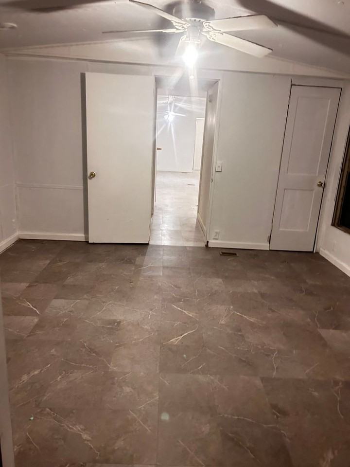 183 Nautilus St - Photo 6 of 6