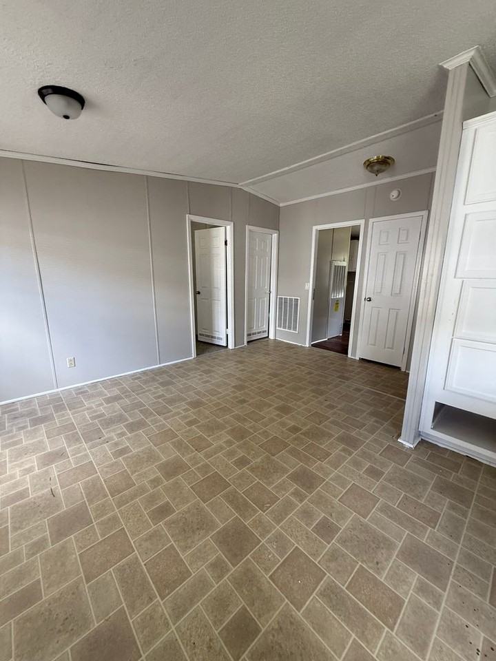 Hodgeville Living LLC - Photo 3 of 15