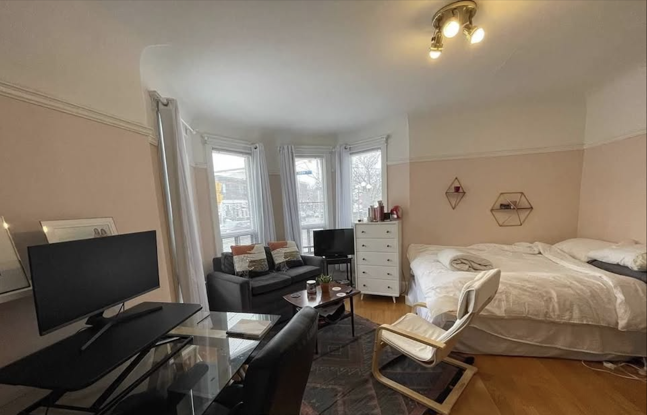 440 Shaw Street - Photo 2 of 6