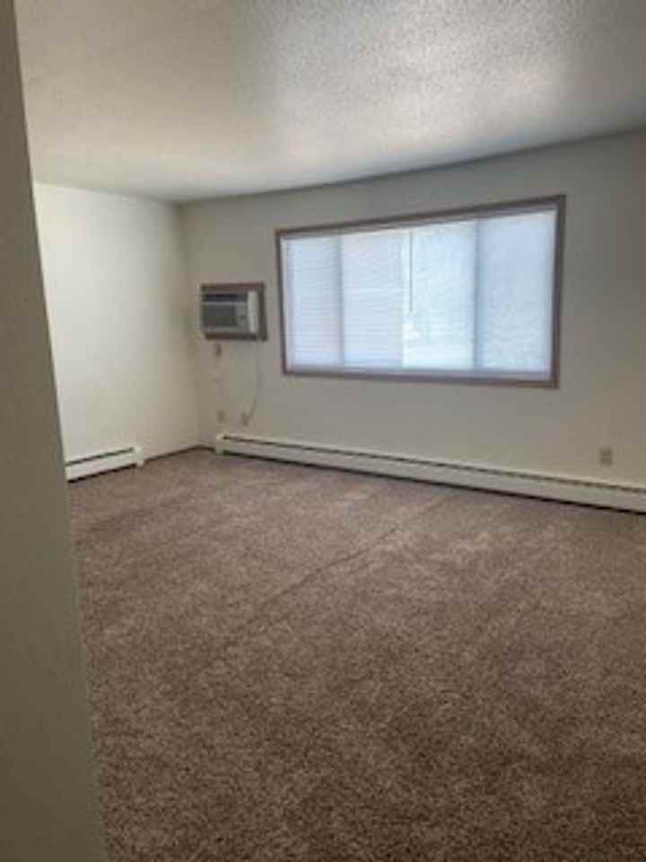 Park 36 Estates (3615) - Photo 3 of 11