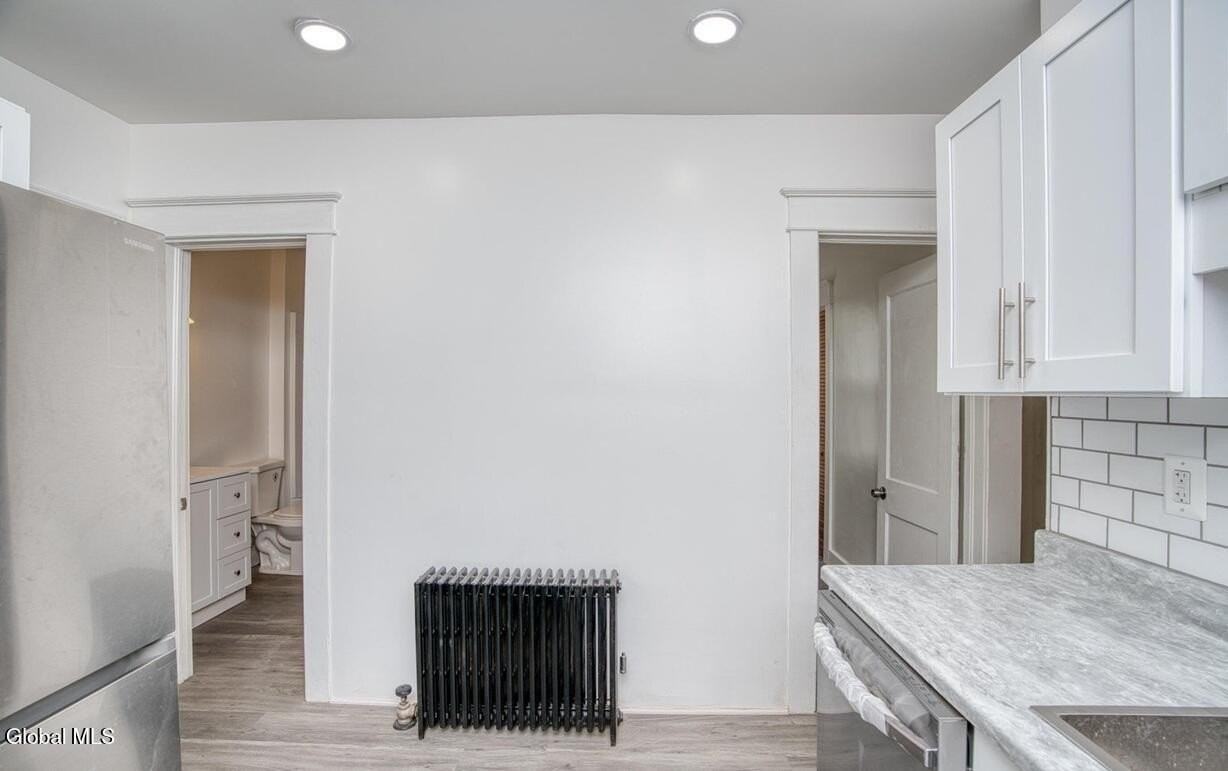 1538 Nott St - Photo 5 of 44