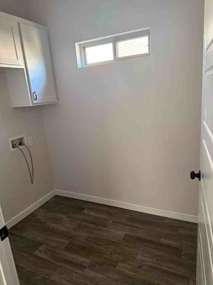 8608 La Jolla Dr - Photo 7 of 11