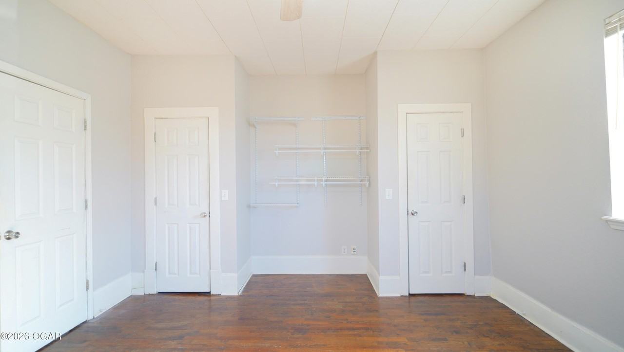 1529 S Jefferson St - Photo 7 of 16